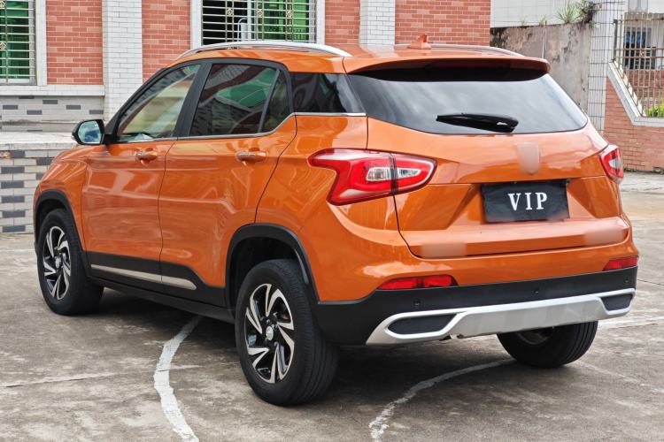 Used Baojun 510 2017 1.5L Manual Luxury Model Exterior 8