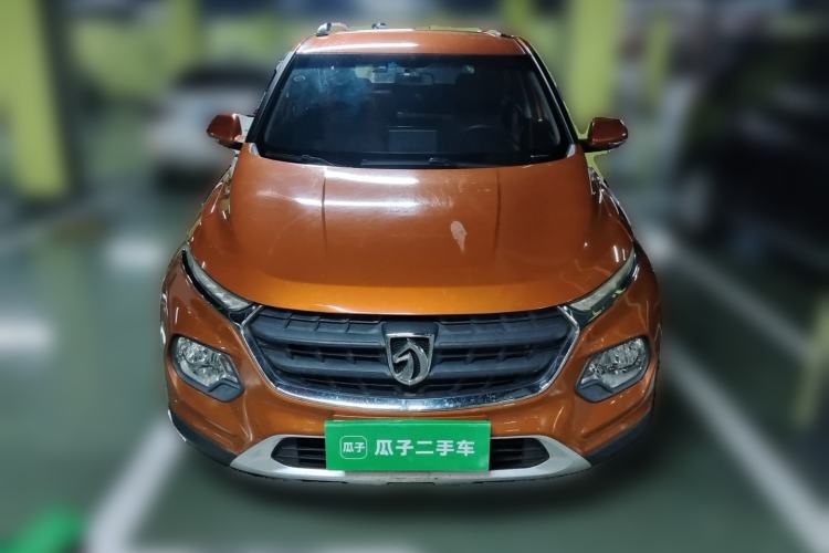 Used Baojun 510 2017 1.5L manual Comfort trim Front