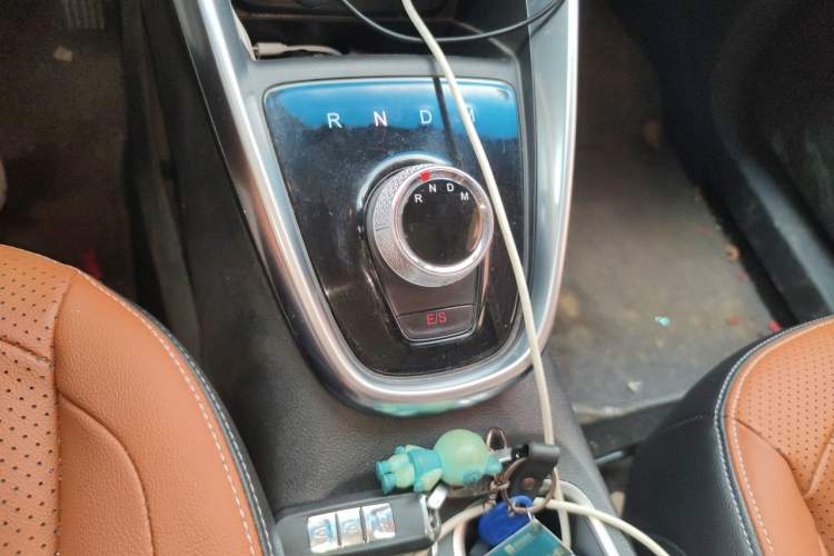 Used Baojun 510 2017 1.5L Automatic Luxury Model Gear Lever