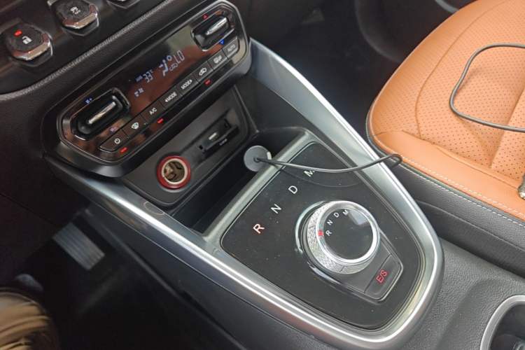 Used Baojun 510 2017 1.5L Automatic Luxury Model Gear Lever