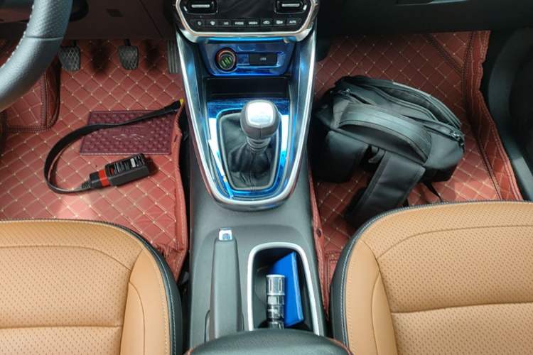 Used Baojun 510 2017 1.5L Manual Luxury Model Gear Lever