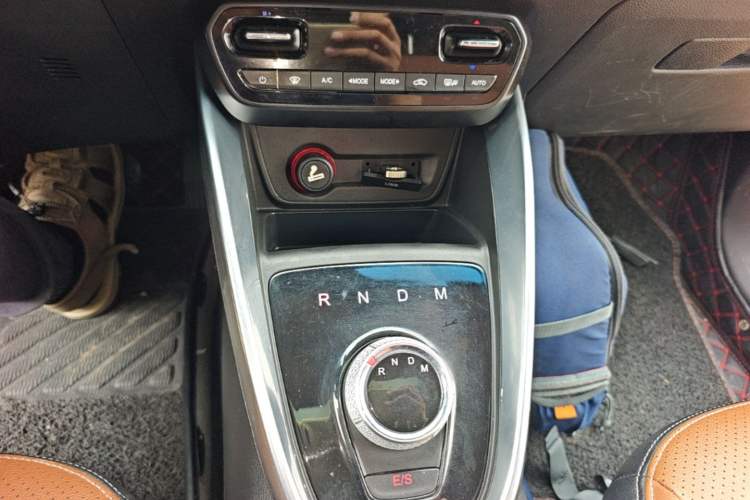 Used Baojun 510 2017 1.5L Automatic Luxury Model Gear Lever