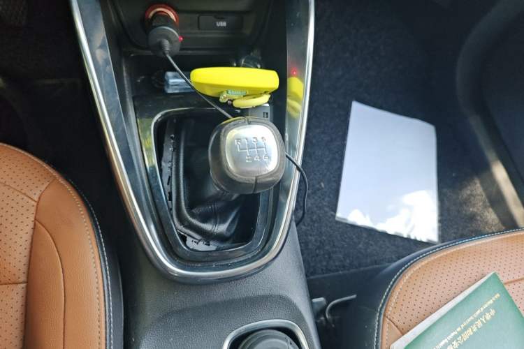 Used Baojun 510 2017 1.5L Manual Luxury Model Gear Lever
