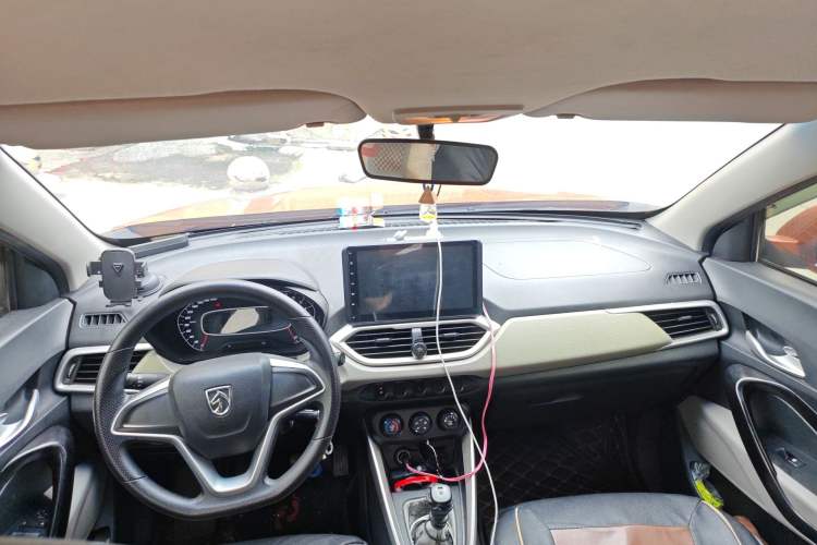 Used Baojun 510 2017 1.5L manual Comfort trim Headliner