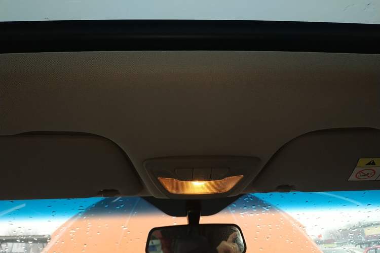 Used Baojun 510 2017 1.5L Automatic Luxury Model Headliner