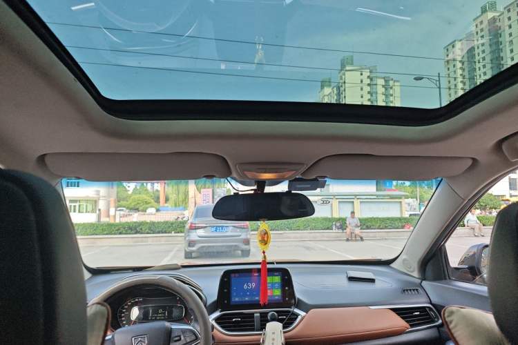 Used Baojun 510 2017 1.5L Manual Luxury Model Headliner