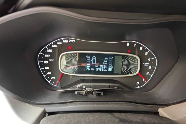 Used Baojun 510 2017 1.5L manual Comfort trim Instrument Cluster