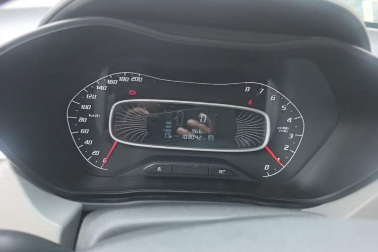Used Baojun 510 2017 1.5L manual Comfort trim Instrument Cluster