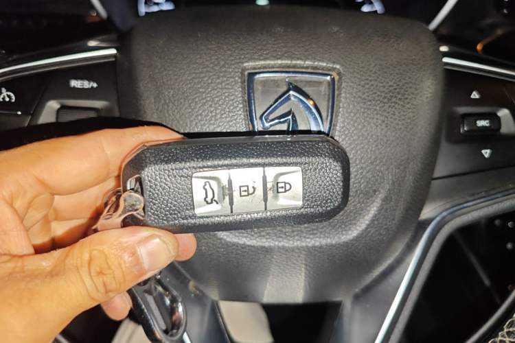 Used Baojun 510 2017 1.5L Manual Luxury Model Interior 1