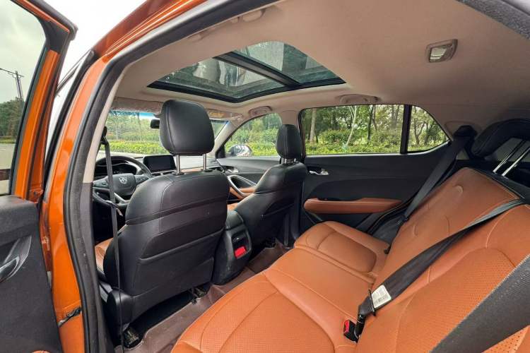 Used Baojun 510 2017 1.5L Manual Luxury Model Interior 3