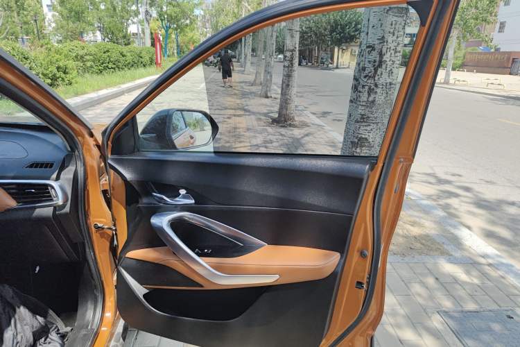 Used Baojun 510 2017 1.5L Automatic Luxury Model Interior 5