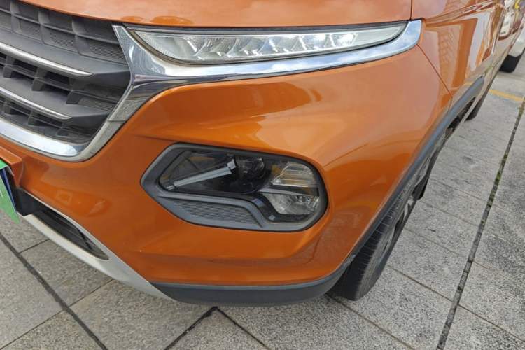 Used Baojun 510 2017 1.5L Automatic Luxury Model Left Front Headlight