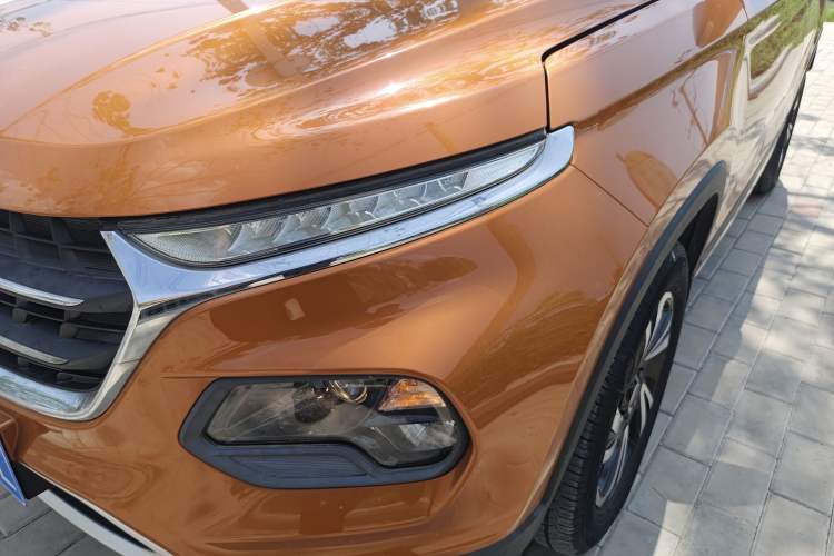 Used Baojun 510 2017 1.5L Automatic Luxury Model Left Front Headlight