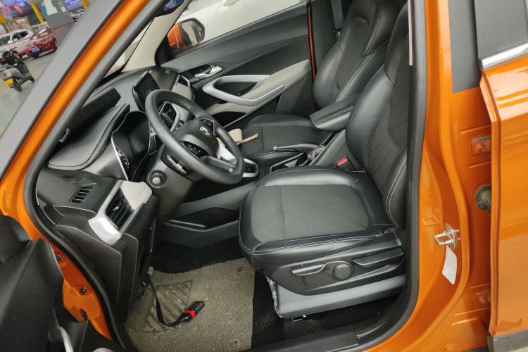 Used Baojun 510 2017 1.5L Automatic Fashion Model Left Front Seat