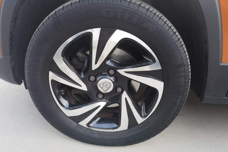 Used Baojun 510 2017 1.5L Manual Luxury Model Left Front Wheel Hub