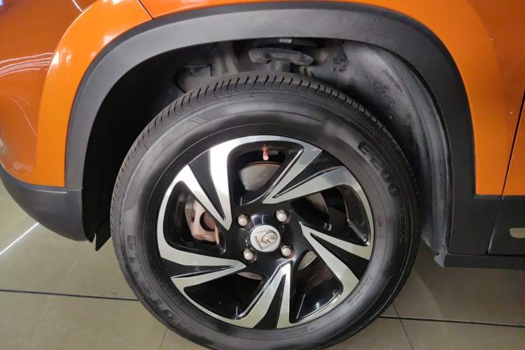 Used Baojun 510 2017 1.5L Manual Luxury Model Left Front Wheel Hub