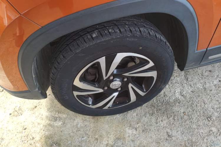 Used Baojun 510 2017 1.5L Manual Luxury Model Left Front Wheel Hub