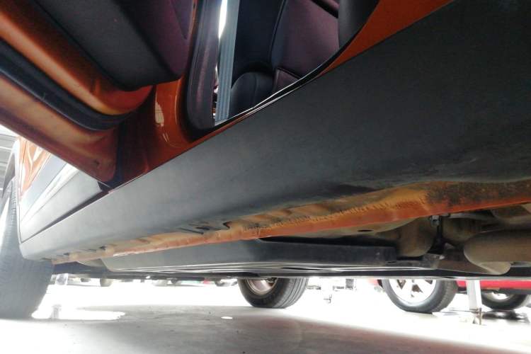 Used Baojun 510 2017 1.5L Automatic Fashion Model Left Side Sill