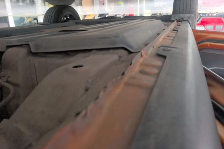 Used Baojun 510 2017 1.5L manual Comfort trim Left Side Sill