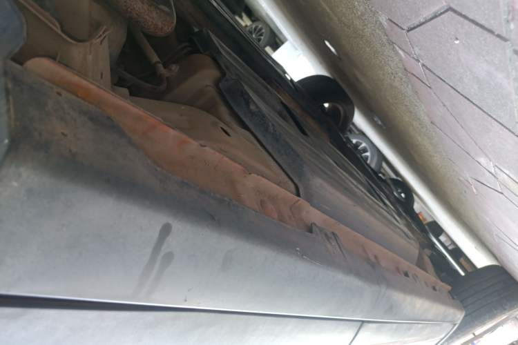 Used Baojun 510 2017 1.5L Automatic Fashion Model Left Side Sill