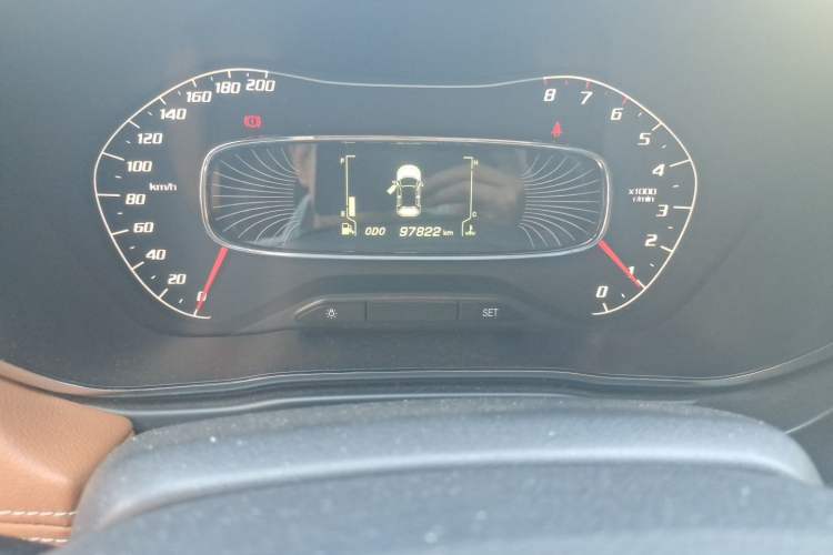 Used Baojun 510 2017 1.5L Manual Luxury Model Odometer Close Up