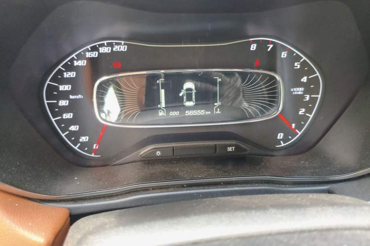 Used Baojun 510 2017 1.5L Manual Luxury Model Odometer Close Up