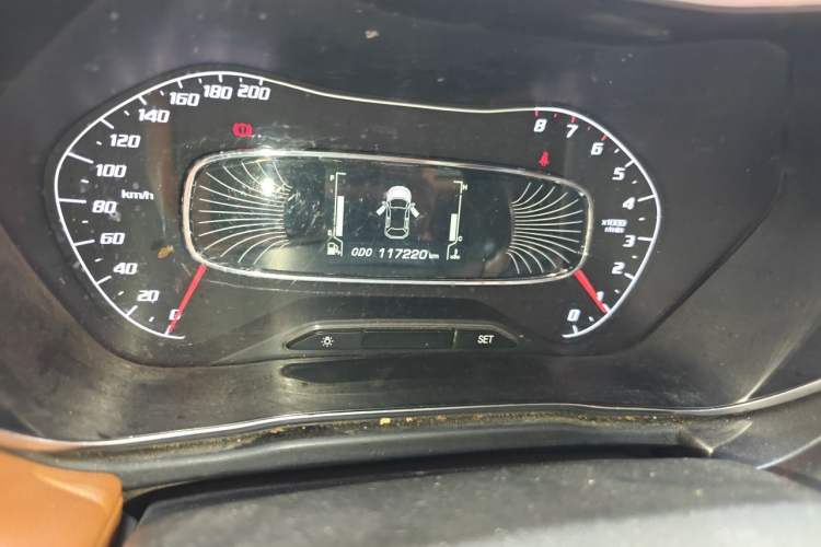 Used Baojun 510 2017 1.5L Manual Luxury Model Odometer Close Up