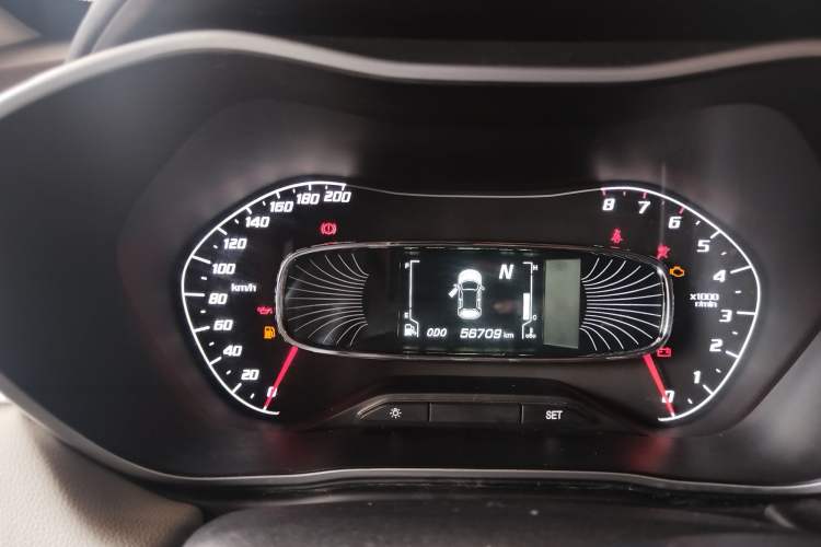 Used Baojun 510 2017 1.5L Automatic Fashion Model Odometer Close Up