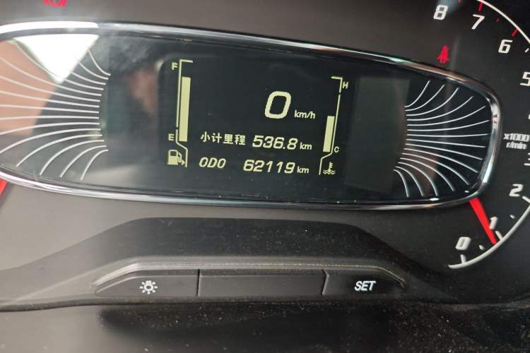 Used Baojun 510 2017 1.5L Manual Luxury Model Odometer Close Up