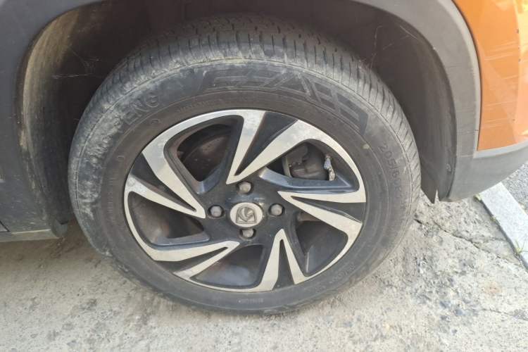 Used Baojun 510 2017 1.5L Manual Luxury Model Right Front Wheel Hub