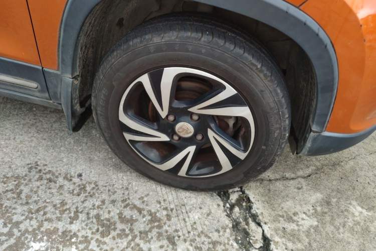 Used Baojun 510 2017 1.5L Automatic Luxury Model Right Front Wheel Hub