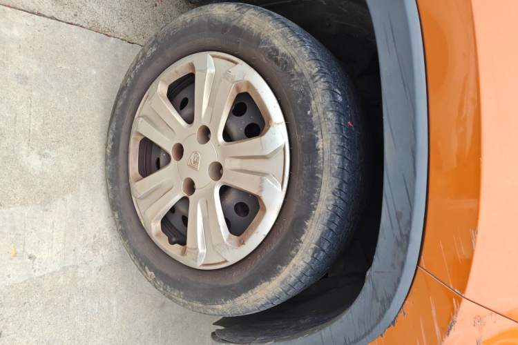 Used Baojun 510 2017 1.5L manual Comfort trim Right Front Wheel Hub