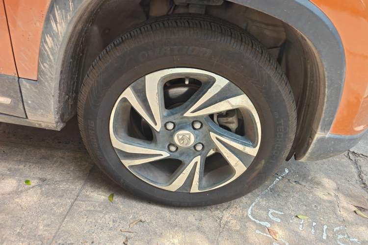 Used Baojun 510 2017 1.5L Manual Luxury Model Right Front Wheel Hub
