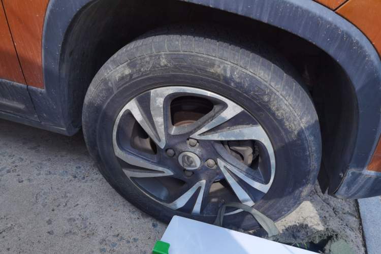Used Baojun 510 2017 1.5L Manual Luxury Model Right Front Wheel Hub