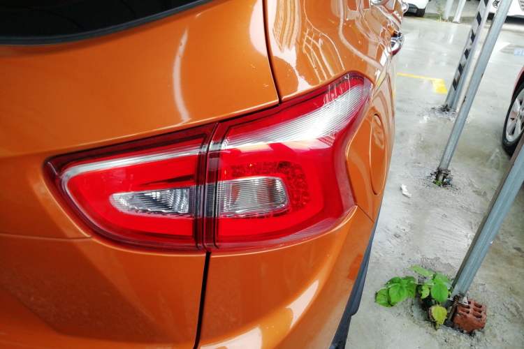 Used Baojun 510 2017 1.5L Automatic Fashion Model Right Rear Taillight