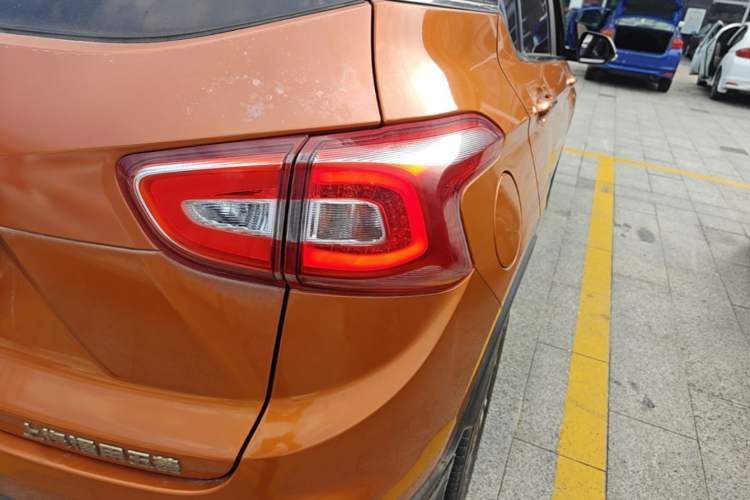 Used Baojun 510 2017 1.5L Automatic Luxury Model Right Rear Taillight