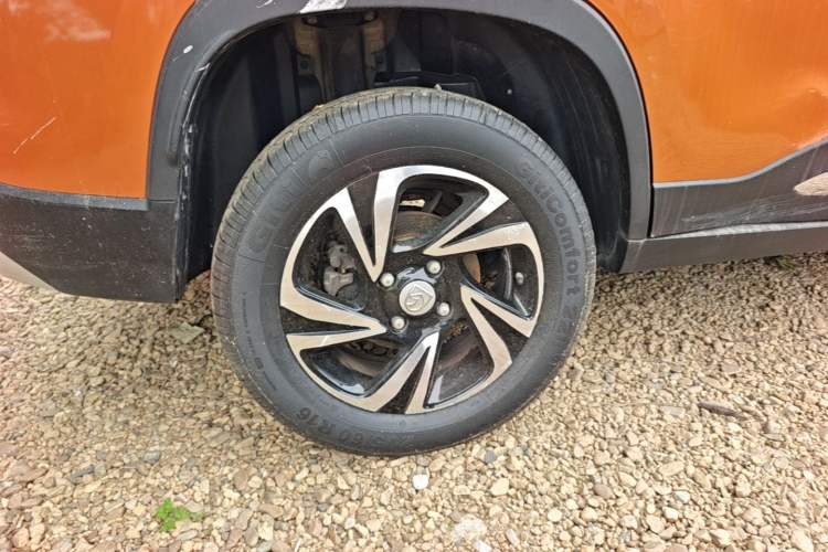 Used Baojun 510 2017 1.5L Automatic Luxury Model Right Rear Wheel Hub