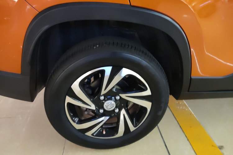 Used Baojun 510 2017 1.5L Manual Luxury Model Right Rear Wheel Hub