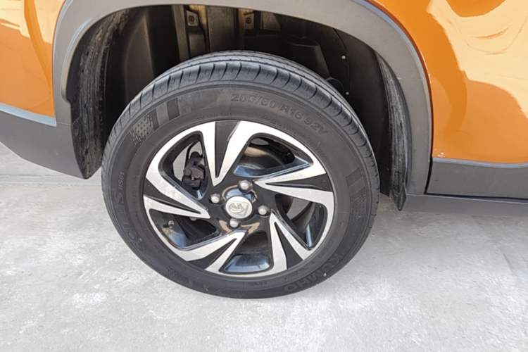 Used Baojun 510 2017 1.5L Manual Luxury Model Right Rear Wheel Hub