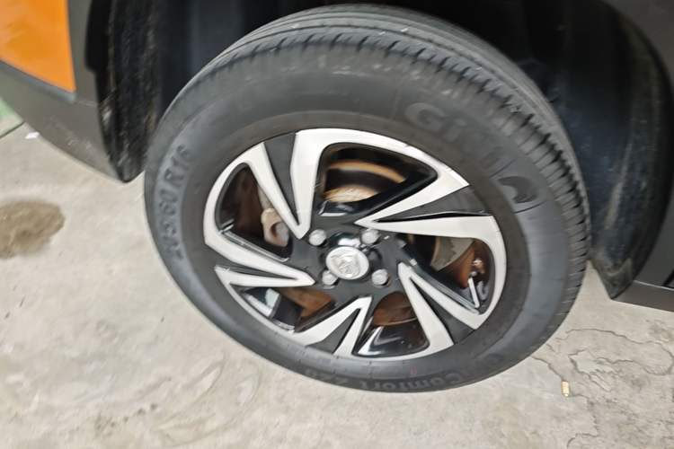 Used Baojun 510 2017 1.5L Manual Luxury Model Right Rear Wheel Hub
