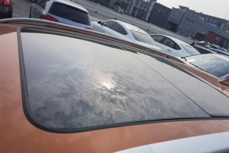 Used Baojun 510 2017 1.5L Manual Luxury Model Roof