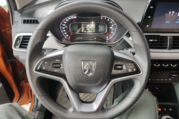 Used Baojun 510 2017 1.5L Automatic Fashion Model Steering Wheel