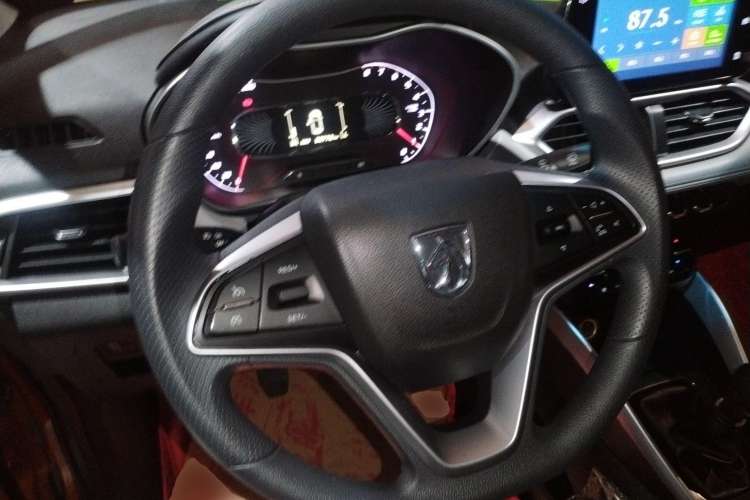 Used Baojun 510 2017 1.5L Manual Fashion Model Steering Wheel