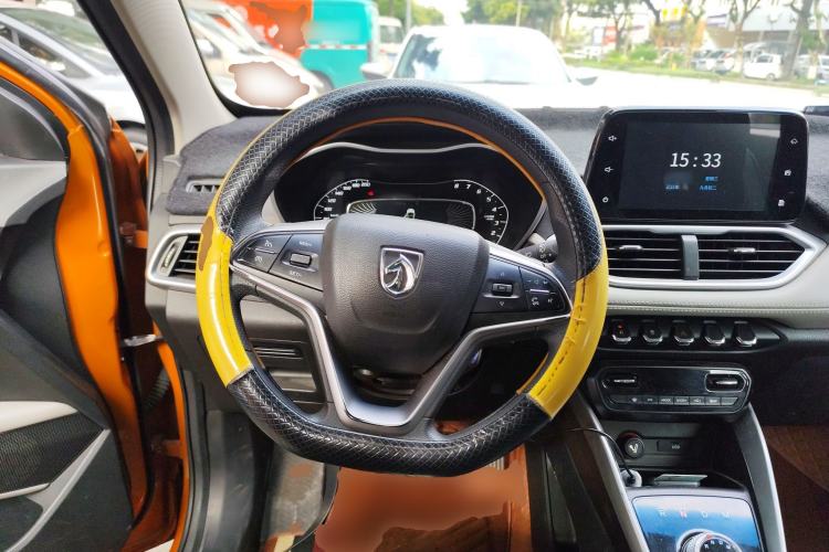Used Baojun 510 2017 1.5L Automatic Fashion Model Steering Wheel