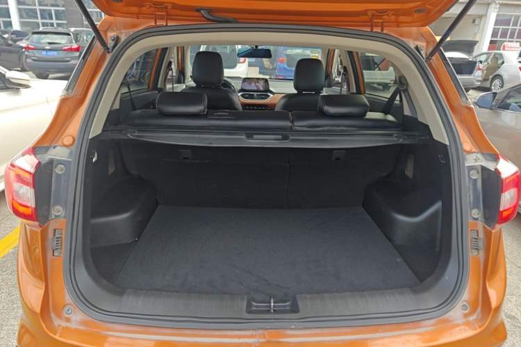 Used Baojun 510 2017 1.5L Automatic Luxury Model Trunk