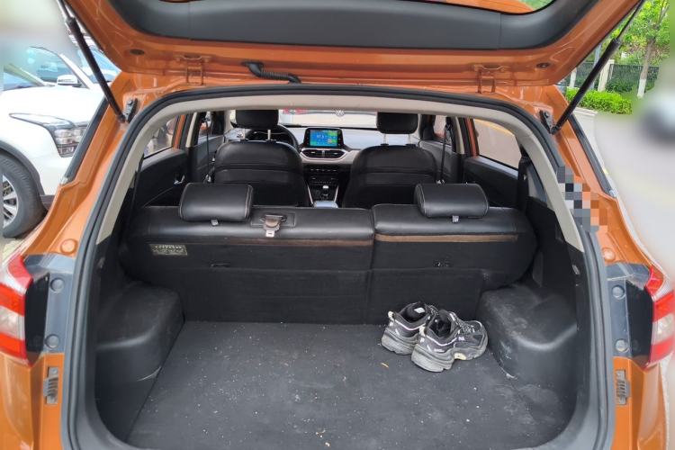 Used Baojun 510 2017 1.5L Manual Fashion Model Trunk