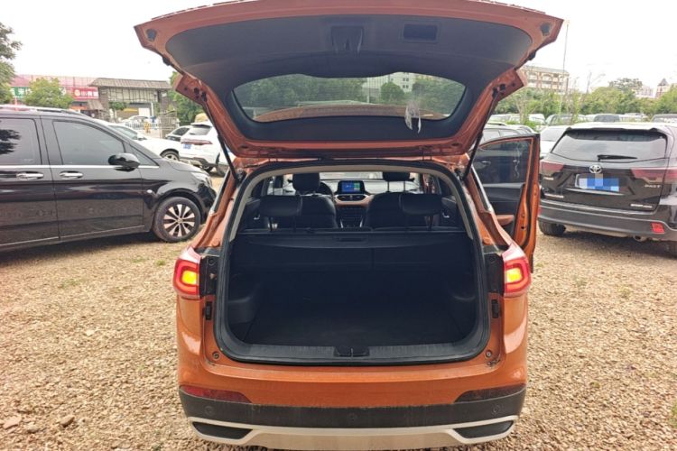 Used Baojun 510 2017 1.5L Automatic Luxury Model Trunk
