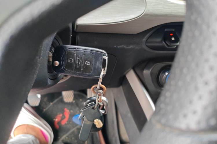 Used Baojun 510 2017 1.5L manual Comfort trim Vehicle Key