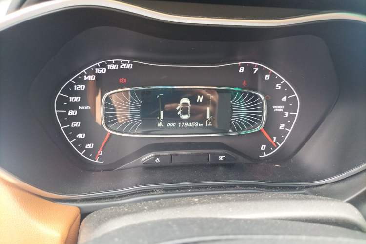 Used Baojun 510 2018 1.5L Automatic Anniversary Special Edition China V Odometer Close Up
