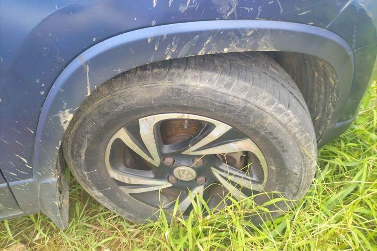 Used Baojun 510 2018 1.5L Automatic Anniversary Special Edition China V Right Front Wheel Hub